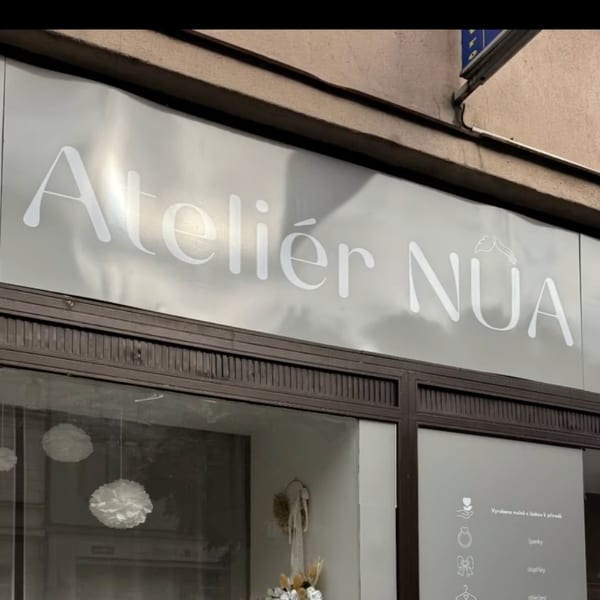 Výloha obchodu Ateliér NUA